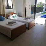 Med-sunset Villa